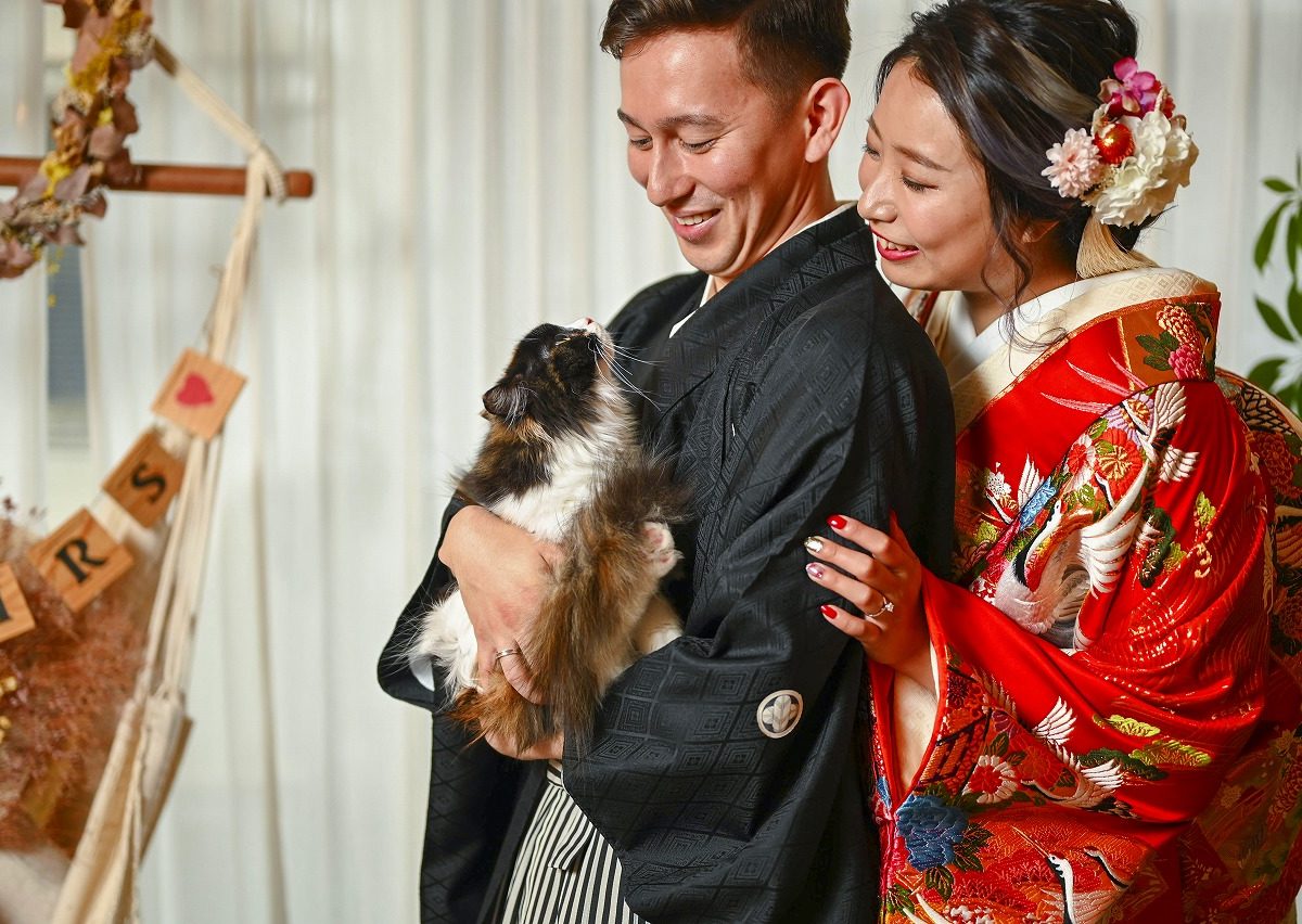With my beloved cat ♡ A memorable Japanese-style studio photoshoot that will stay in my heart.