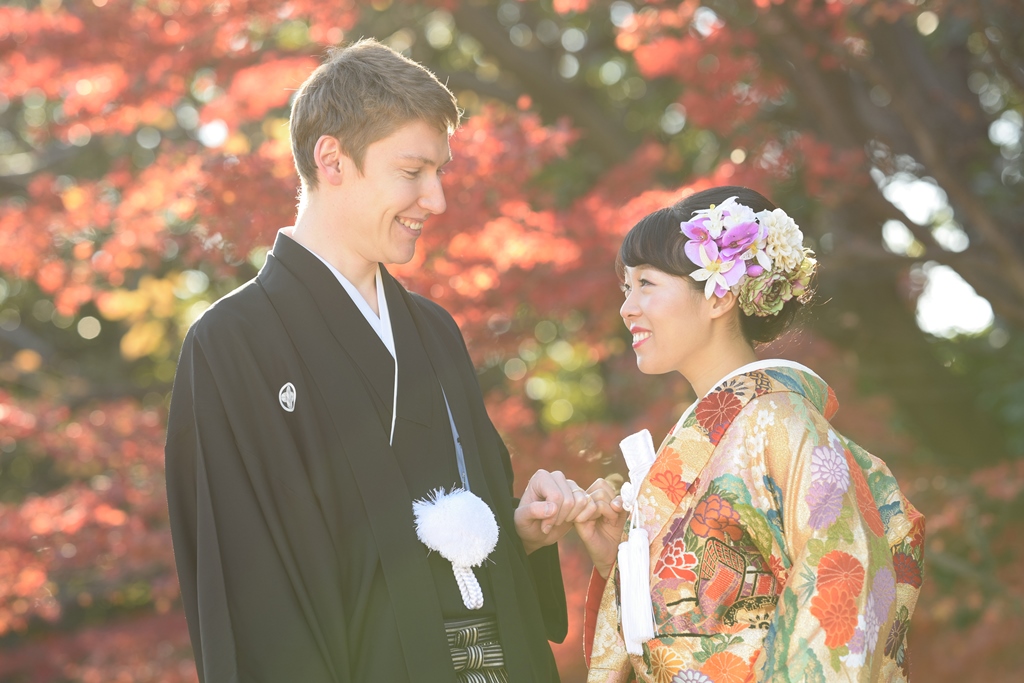 Crossing borders for a traditional Japanese wedding photoshoot.
