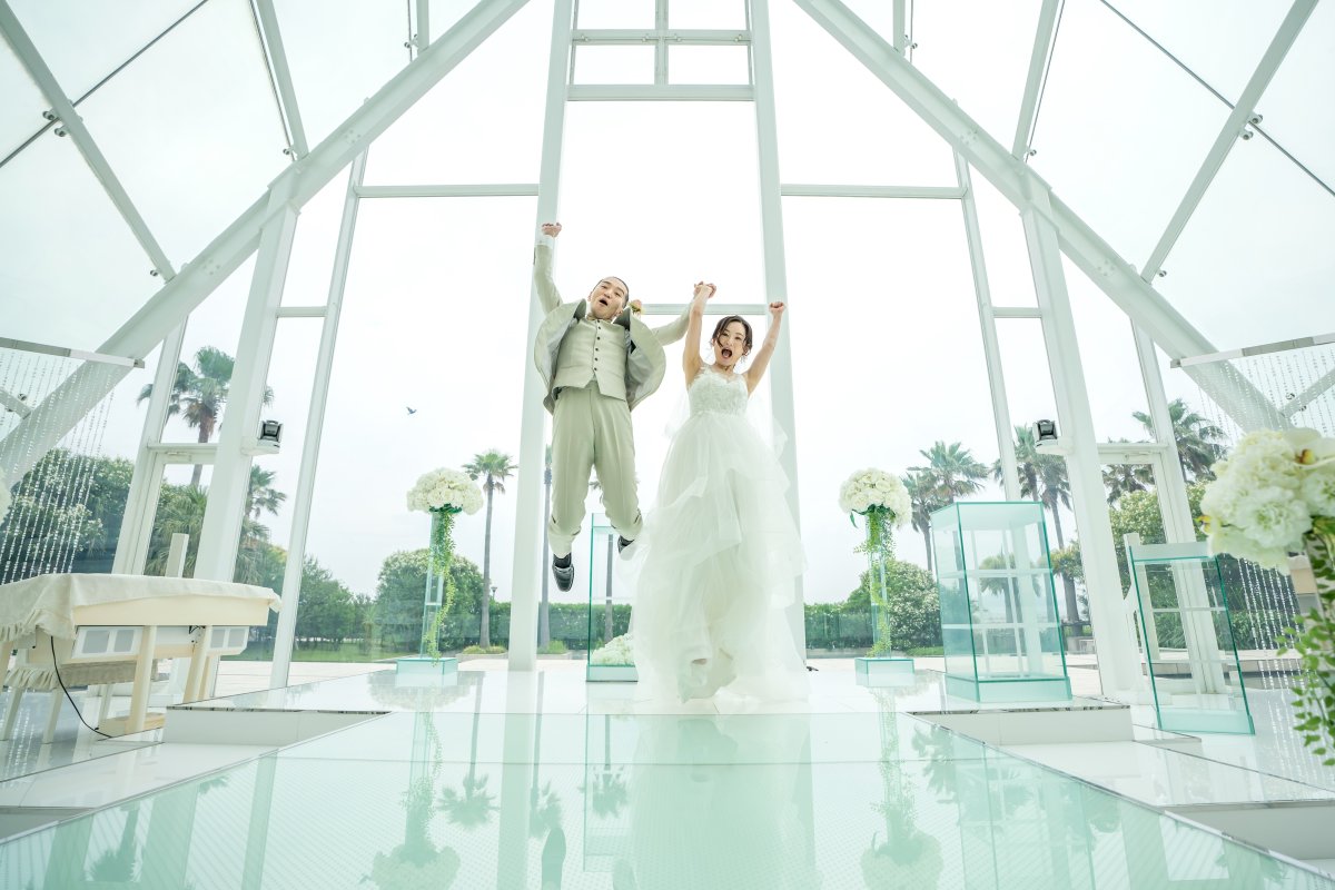 Chapel photo shoot filled with a lot of longing