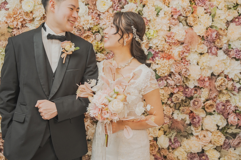 Studio photography in Japan with lovely flowers