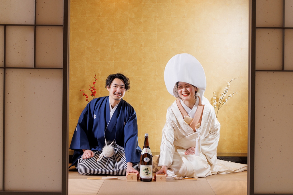 Photo Wedding with Japanese Dress and Sake🍻
