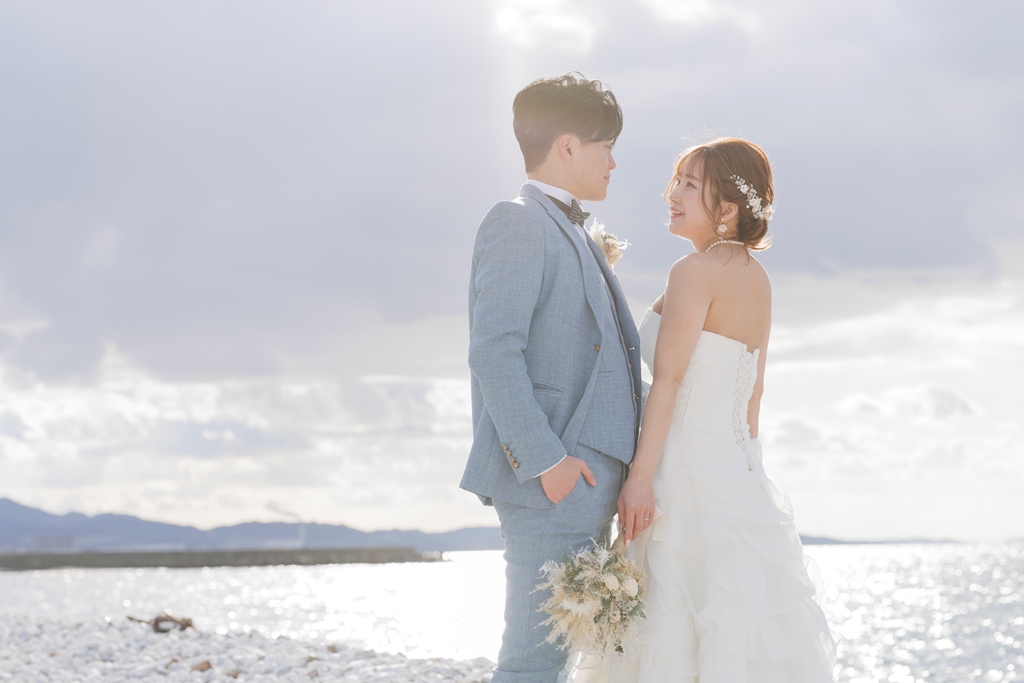 “Like being abroad!” Osaka Marble Beach pre-wedding photos