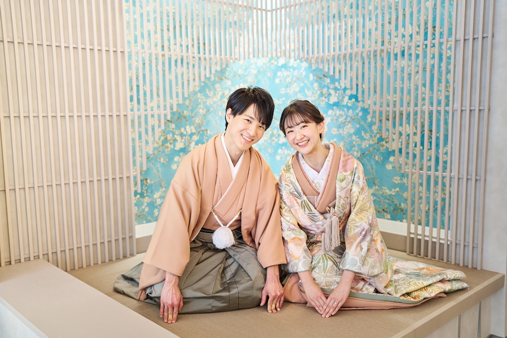 Photo wedding with matching outfits♡