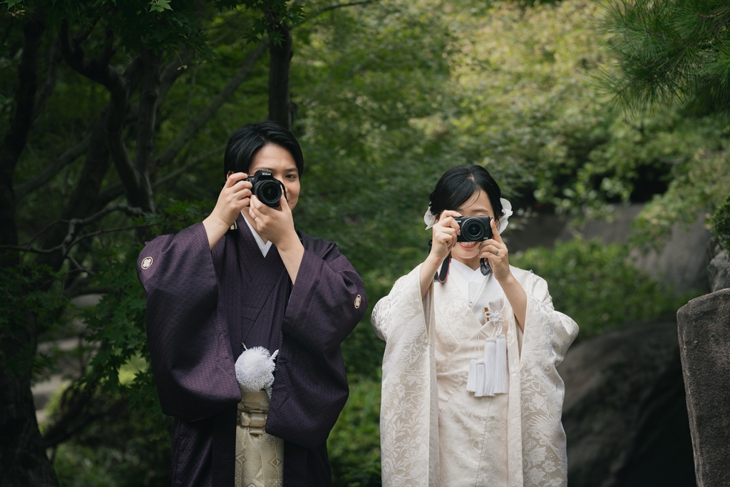 A Heart-Stirring Kimono Photoshoot in a Hidden Oasis of the City