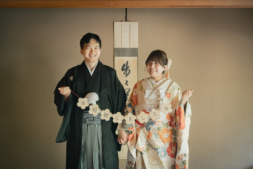 The Definitive Garden Location Shoot. A Refined Pre-Wedding Session at Shirotori Garden