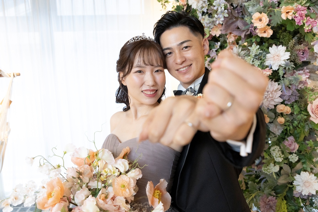 “Effortlessly Cute.” A Natural and Relaxed Living Studio Photoshoot