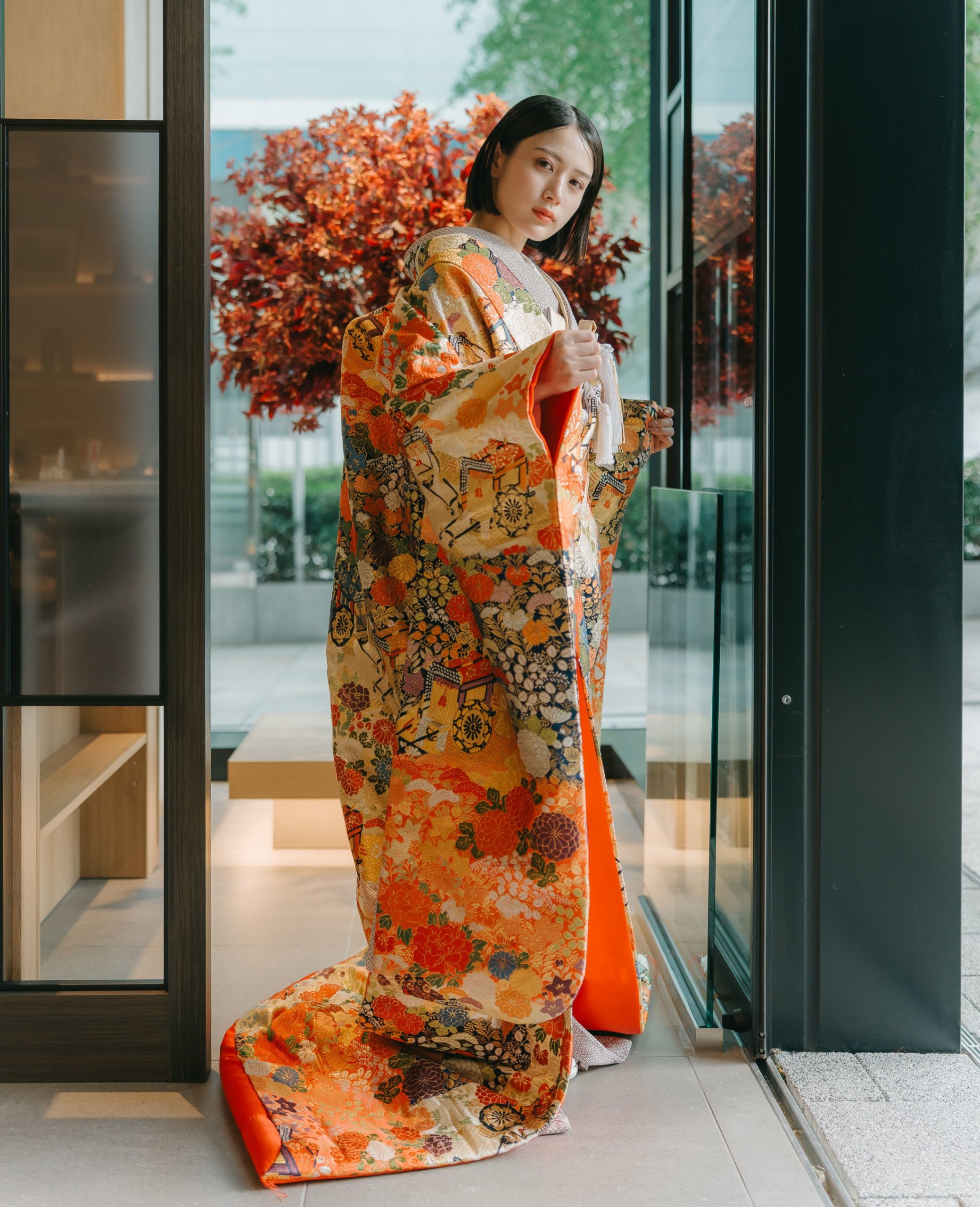 Flower Grace style irouchikake (coloured wedding kimono) (AR04): available at our Tokyo St. studio for a pre-wedding photoshoot in Japan.