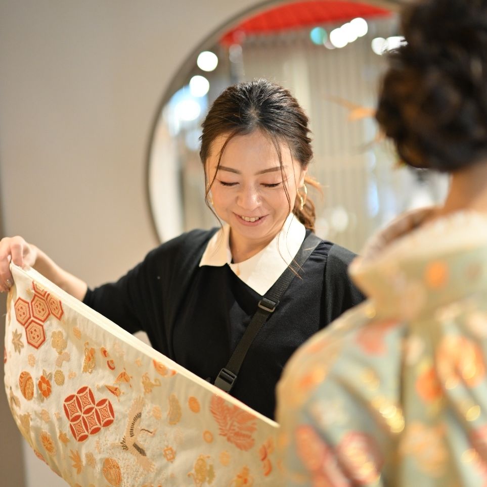Photo wedding day staff support