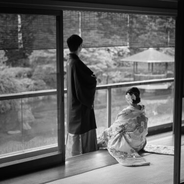 Natural Smiles, Beautiful Memories: A Pre-Wedding Photoshoot at Mejiro Garden and Kasai Rinkai Park