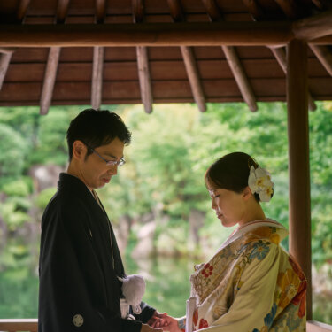 Natural Smiles, Beautiful Memories: A Pre-Wedding Photoshoot at Mejiro Garden and Kasai Rinkai Park